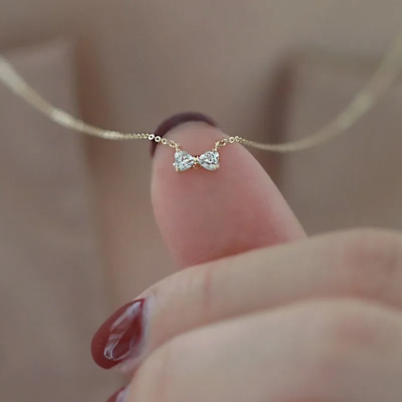 Bow necklace